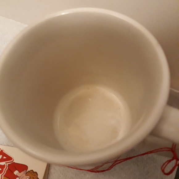 Great  NWT orphan Annie mug - Picture 3 of 9